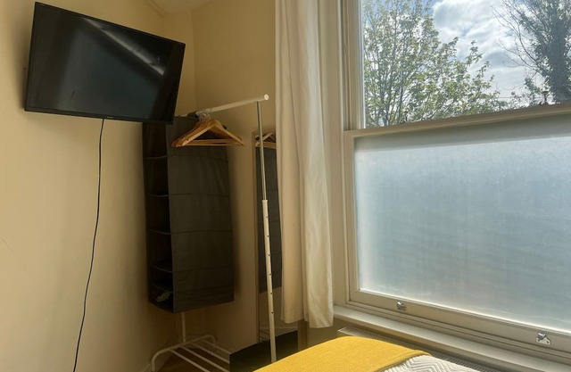 Luxurious - Newly Refurbed - 1 Bed Flat - N4