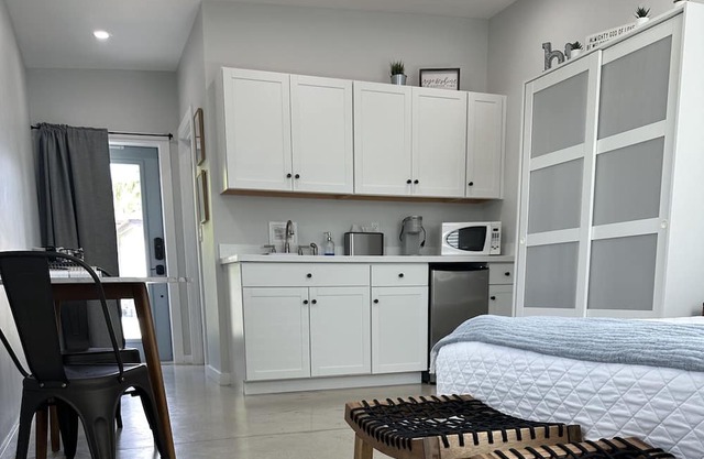Charming Farm Cottage-Everglades National Park-Near Florida Keys