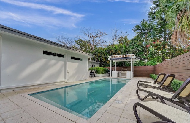 Exquisite Oasis: Luxe 3BR Home w/Salt-Water Pool, BBQ & Game Room