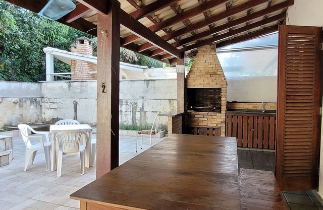 Casa na Praia 3 Quartos, Espaço Seguro Para Pets , Piscina e Salão de Jogos