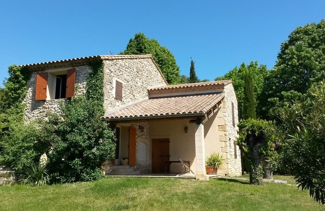 Mas Avec Piscine au Calme, 6 Pers. 10 min D'uzès