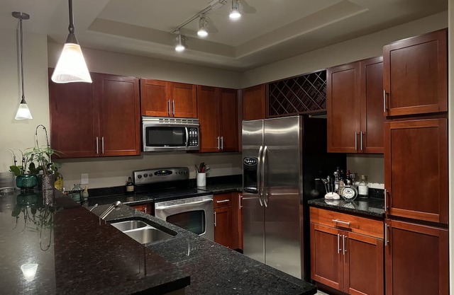 Luxury 2 Bedroom, 2 Bathroom with Garage Parking: A Home Above the Rest