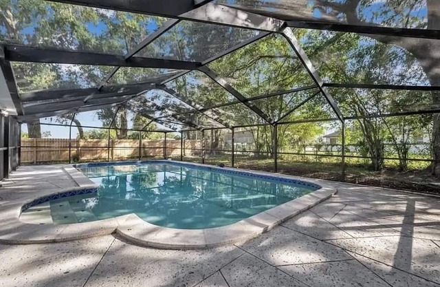 4/3 pool home near Busch Gardens and Casino