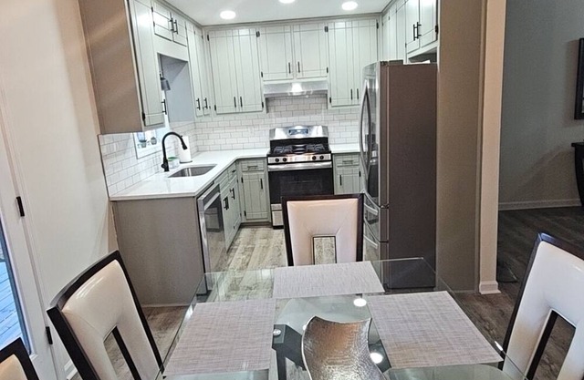 4 Bedroom luxury family Home newly remodeled