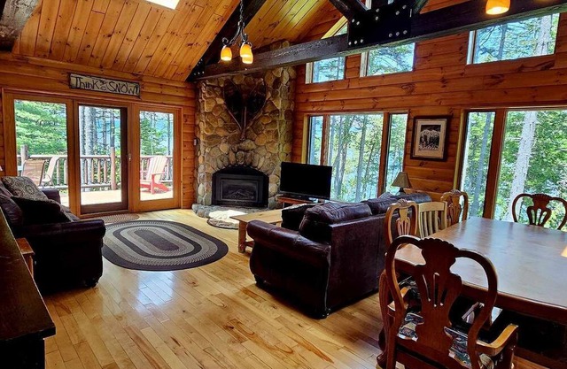 Waterfront log cabin with rustic luxury in the Moosehead Lake region