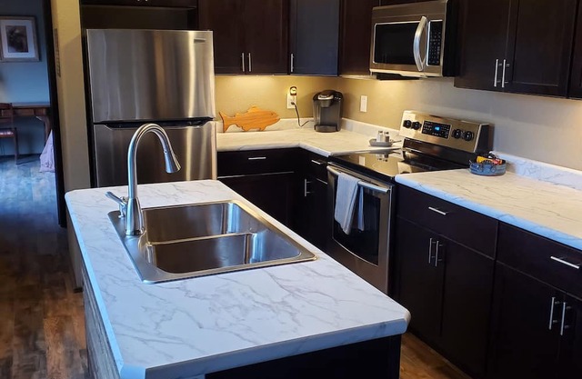 Private mountain cabin with easy access to the Scenic and Wild Trinity River.