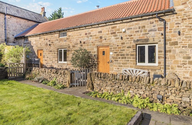 8 bedroom accommodation in Sheffield
