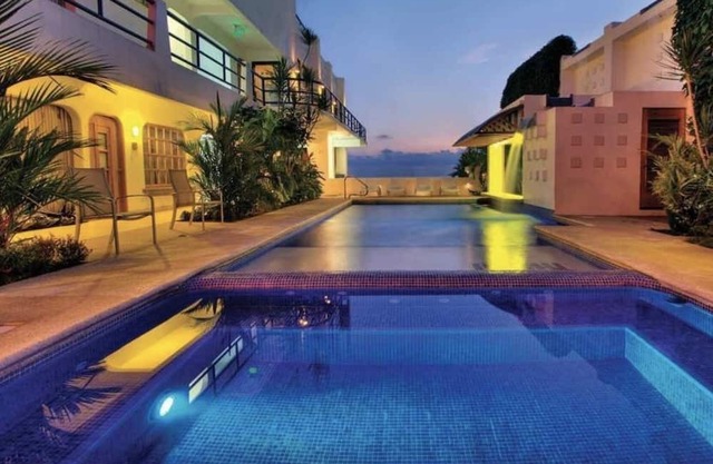 Amazing Beach Front 16 Jaco Beach , Cafe & Bar Private, Concierge and more