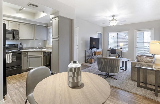 Modern Apartment in Prime Location (ID1402X113)