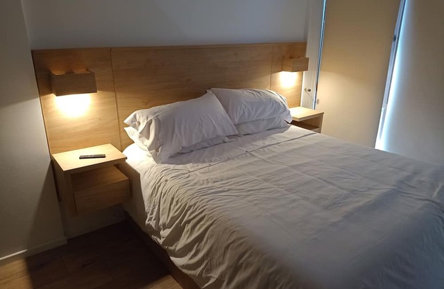 Hermoso Depto. Céntrico con Cochera p/3 Pax