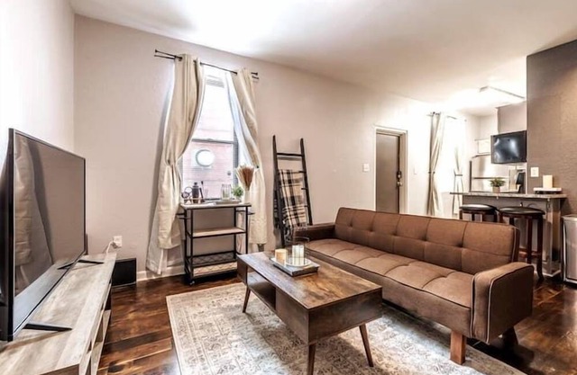 1 Bedroom 718039 by Houzlet