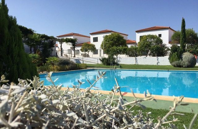 Apartment 15 (WIFI + Patio + Parking)