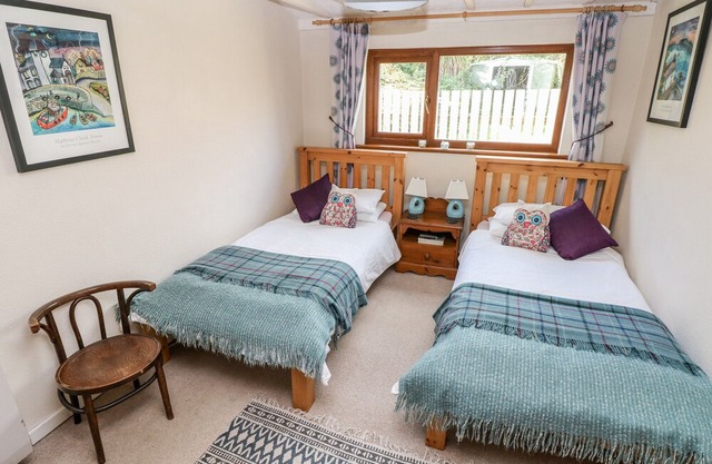 2 Strand Cottages, LAUGHARNE