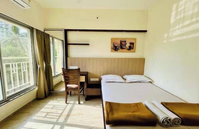 1BHK suite near Mindspace, Malad west
