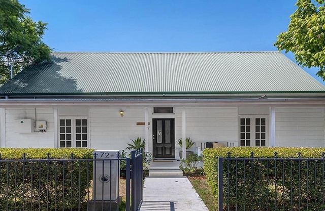 Casita - Modern 4 bedroom cottage in heart of Singleton
