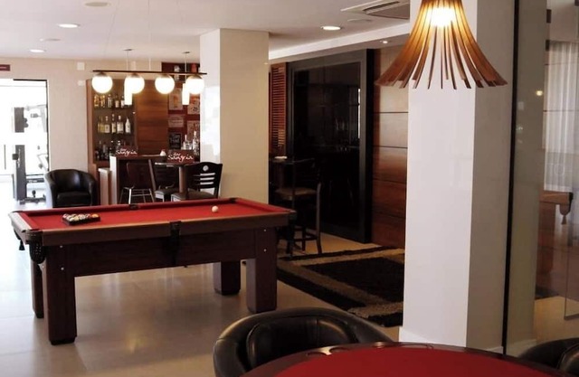 Modern Triple Room, Ideal for Guests Who Enjoy Both Comfort and Urban Energy