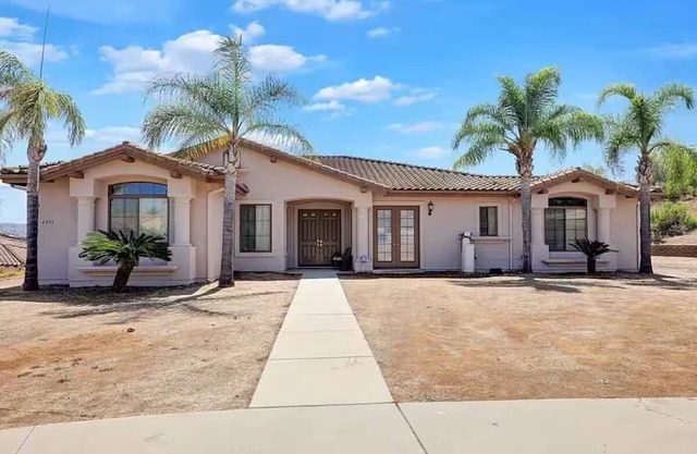 Superb Villa near California Golf Club-Monserate Winery-Pala Mesa Golf-360 Views