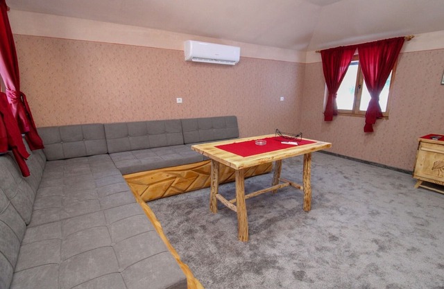 Ethno Village Dolina Mira - One Bedroom Holiday Home (Miljacka)
