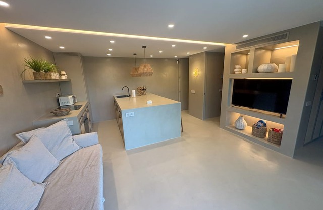 Beach apartment with private terrace