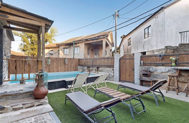 Holiday Home 'T5 Com Piscina Da Chica' with Mountain View, Wi-Fi and Air Conditioning