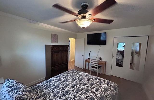 Cozy 3-bedroom house near Bayview