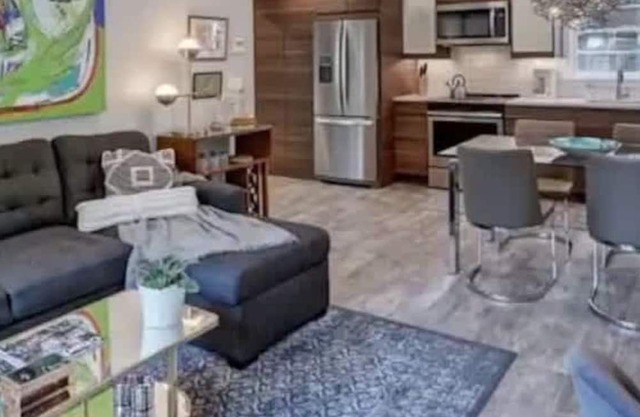 Modern Myers Park 1BR King Condo | Queens Rd