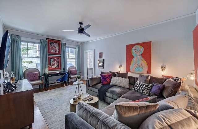 Luxurious 5BR, 3 King Condos | Historic Elizabeth