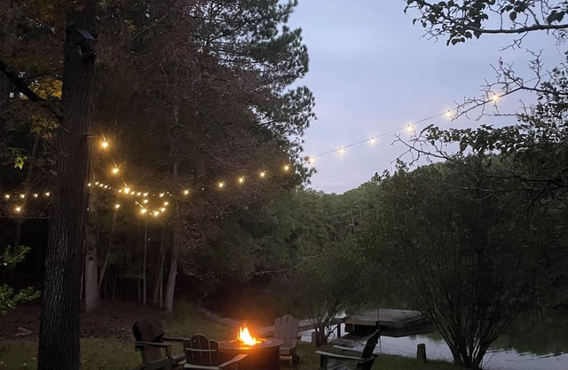 Secluded Pond Retreat - Wooded, Cozy, Quiet