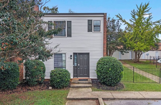 Relax Work Explore | 3BR Downtown Haven