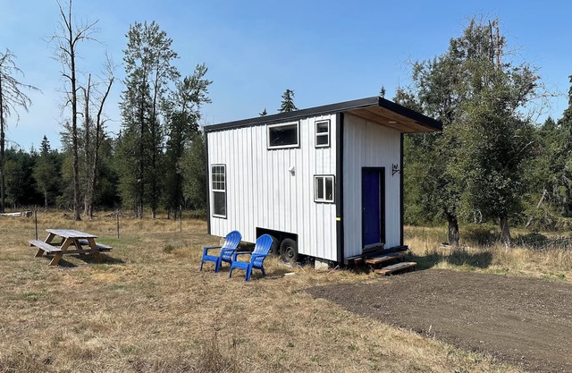 Tiny House Farm Stay In Battle Ground Dogs Welcome