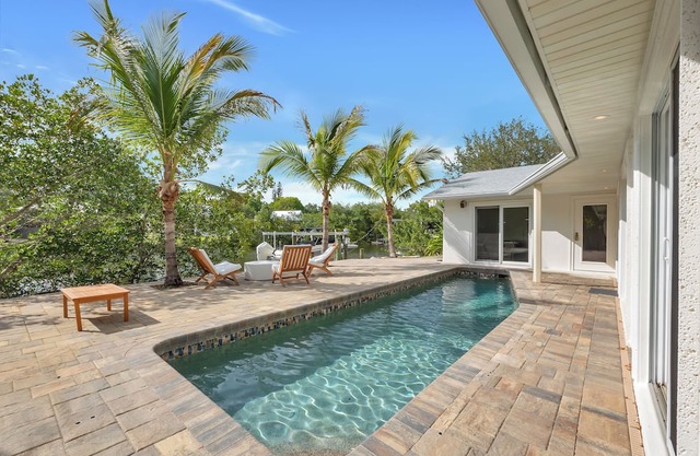 Stunning Waterfront Views 3 Bedroom House Sarasota Near Siesta Key Sleeps 7