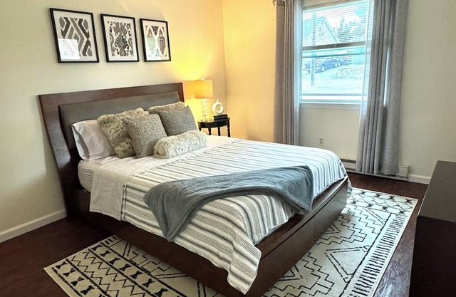 Cozy One Bedroom Apartment