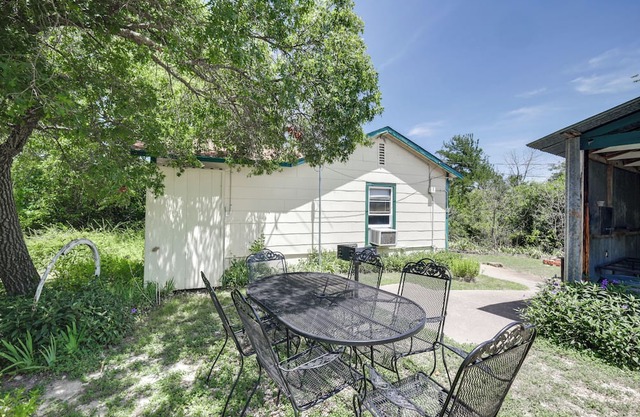 Fish, Boat & More: Whitney Cottage Near Lake!