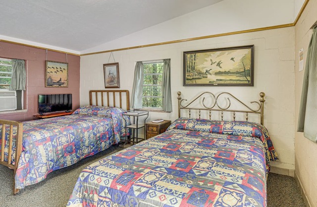 Patio & Trail Access: Lake Whitney Studio!