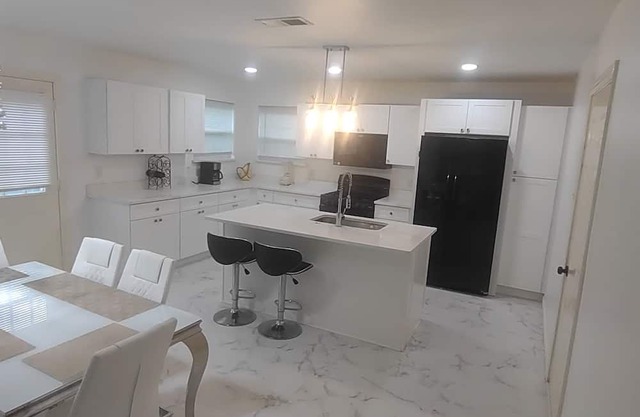 Modern & Elegant 3-bedroom home in Dallas, Texas.