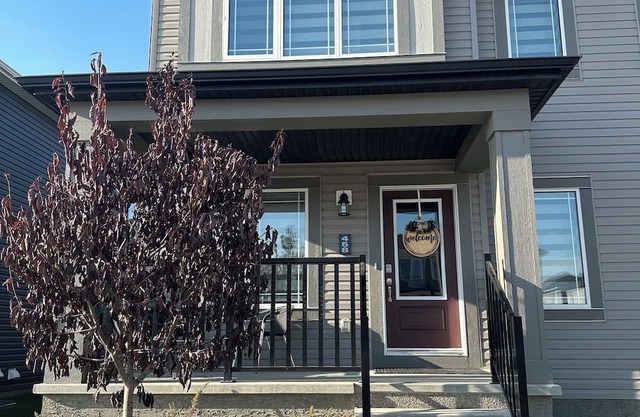 ✨ Modern Comfort in a Newly Built 3-Bedroom Townhome ✨