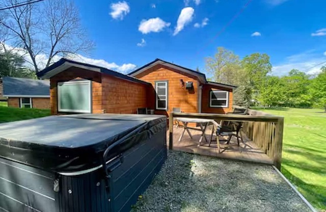 Cove - King Bed Escape w/Hot Tub