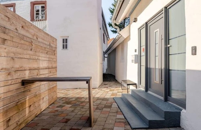Stylish 90 m² Designer Loft Near Karlsruhe - Ideal for Business & Workation