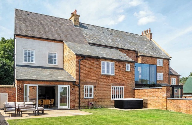 The Talbot & Granary - Exclusive Elegant Homes