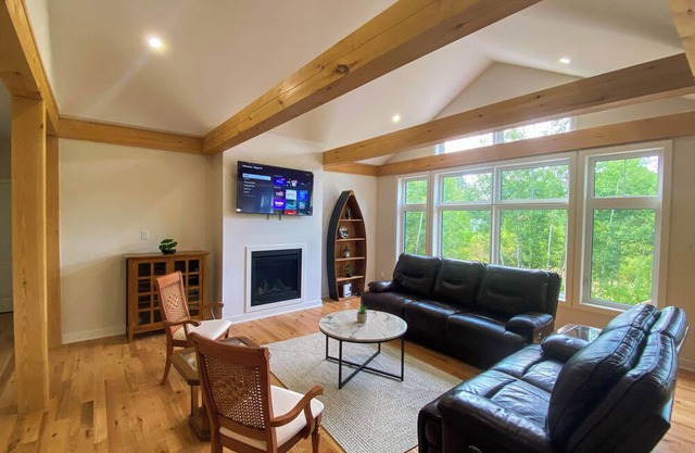 Muskoka Adventure Base Bike Hike Campfires - Forest View Cottage