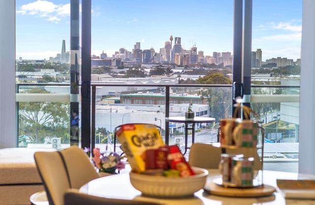 Stunning City Views | Spacious 3BR Apt | Mascot