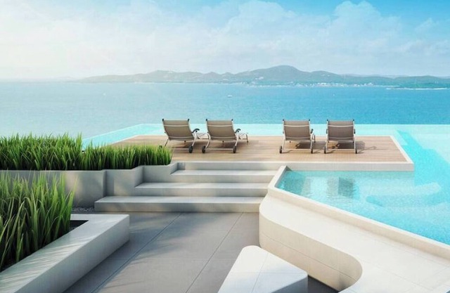 Pattaya’s Top Sea View Luxury Escape