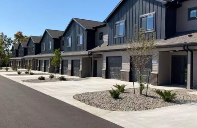 The Meadows At Keefer Creek Fabulous Condo!