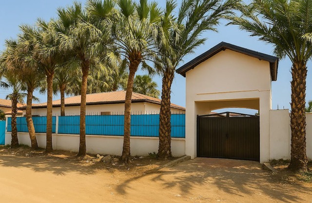 Cosy mini villa with garden, parking & Jacuzzi, janitor 7/7, unlimited internet access