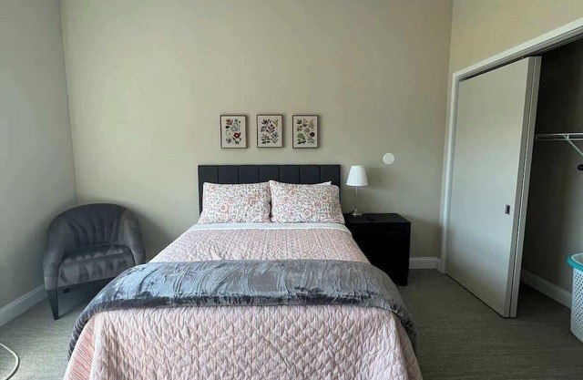 410 Modern Brand New Studio Apartment