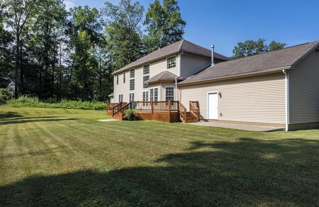 Luxurious 5-bedroom 4,000 square foot home