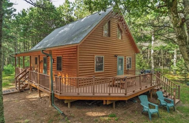 Rustic Log Cabin on Wooded Acreage Creek Fishing, Firepit, Near Lakes & Golf