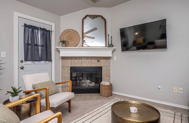 Modern 3BR/2BA Near Tinker AFB & OKC!