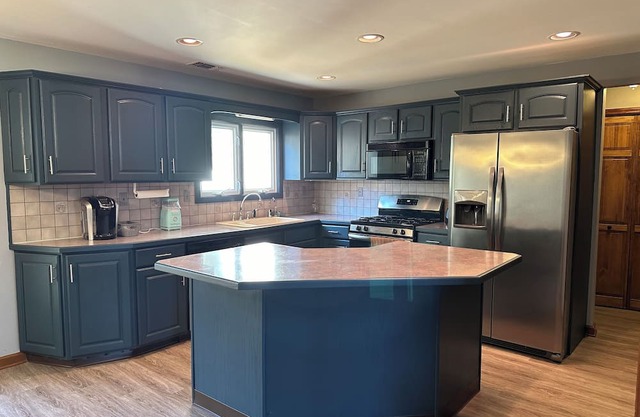 Spacious Clifton Park Townhome in Prime Location