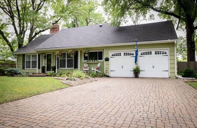 Clean and Updated 4 bedroom home in heart of Prairie Village